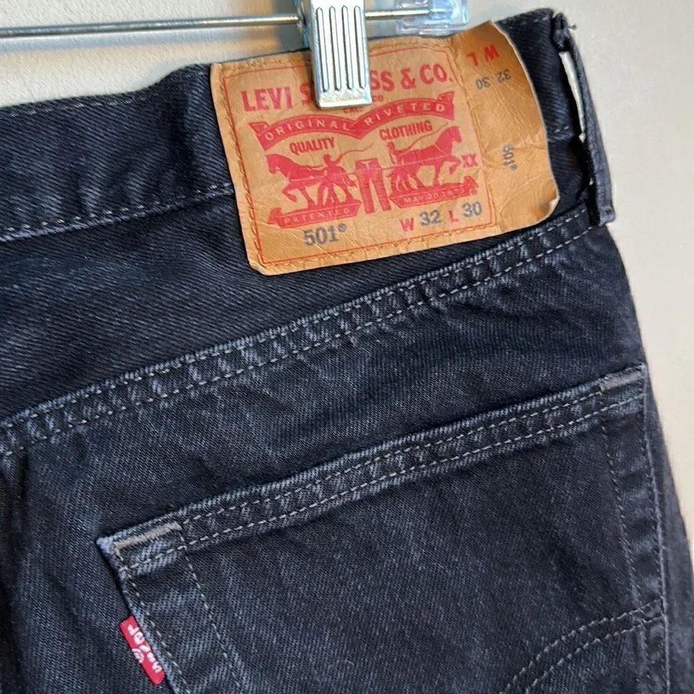 Levi’s 501 Black Straight Leg Jeans 32/30
